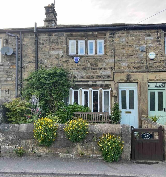 17Th Century Cottage With Hidden Garden Steeton 外观 照片